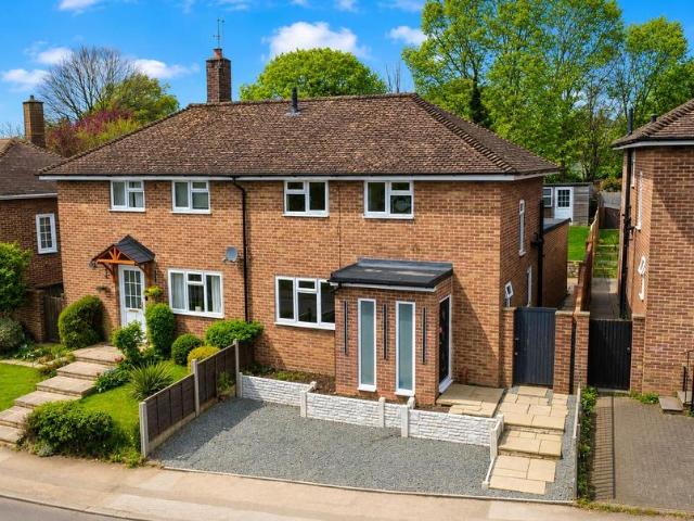 House for rent in Bourne End, Pouchen End