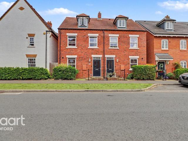 House for rent in Bedford