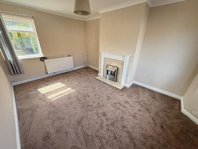 House for rent in Caldermill, East Midlands