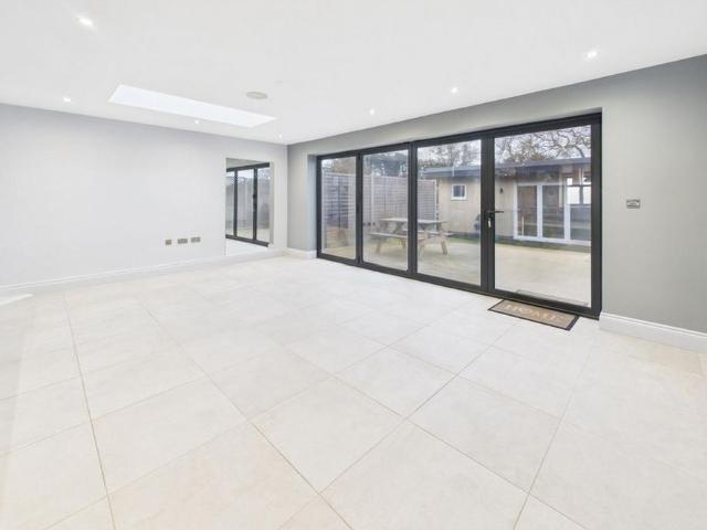 House for rent in Pouchen End, Hertfordshire