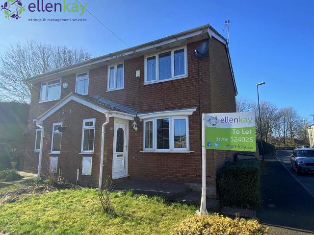 House for rent in Lady House, Burnedge
