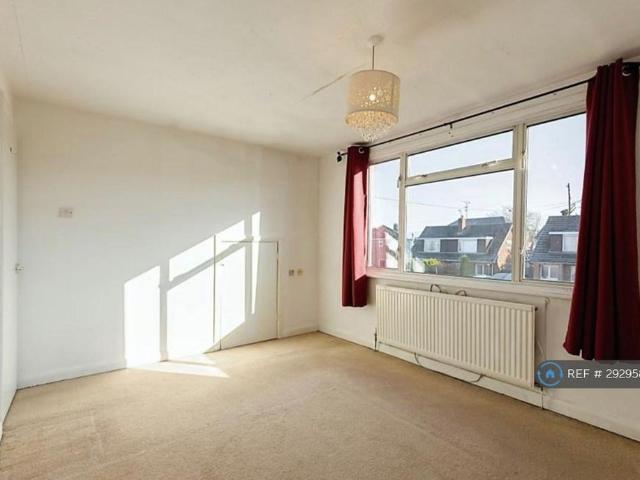House for rent in Hesters Way, Golden Valley