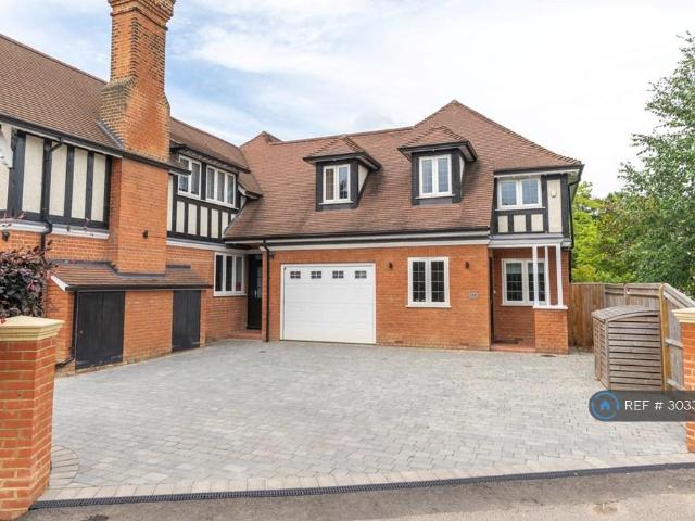 House for rent in Blackhills, Surrey