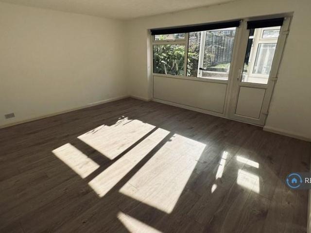 House for rent in Stanford-le-Hope, Essex