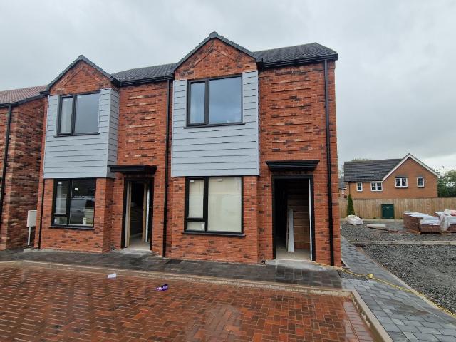 House for rent in Broomhill, Chadsmoor