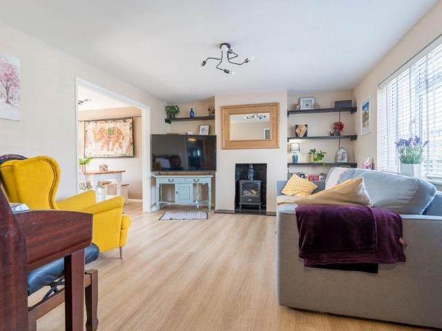 House for rent in Lillington, Green Close