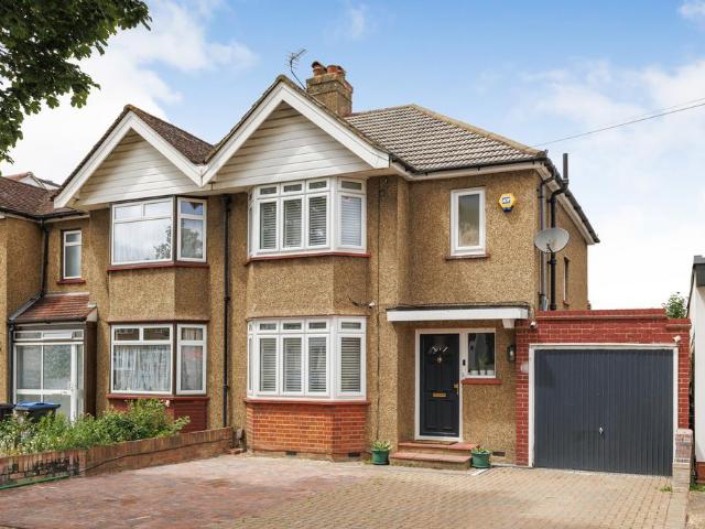 House for rent in Berrylands, Greater London