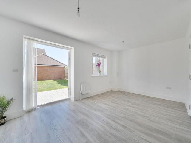 House for rent in Romford, Sandown Park