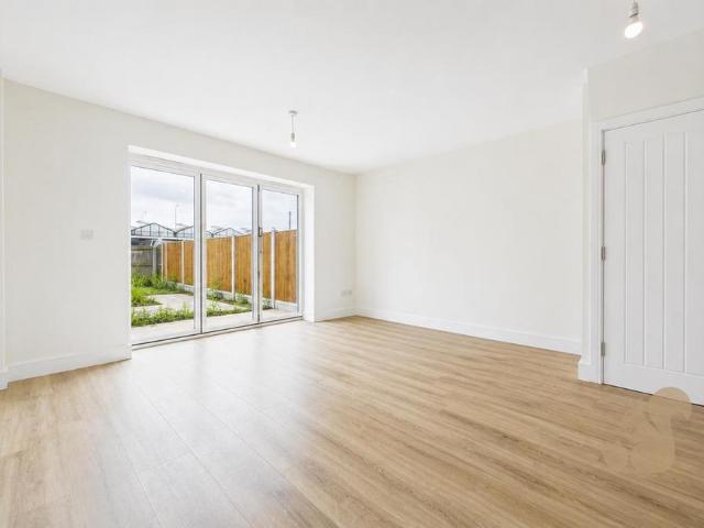 House for rent in Chelmondiston, Suffolk