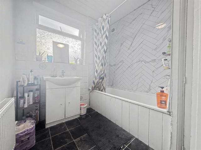 House for rent in Harrow Weald, Greater London