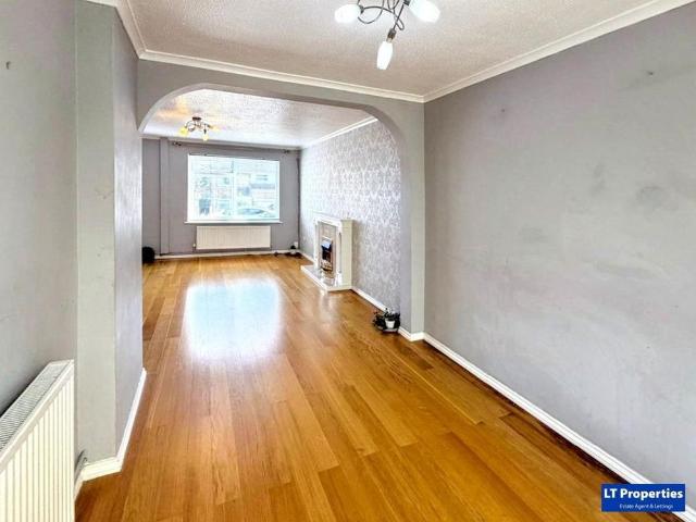 House for rent in Spring Park, Luton