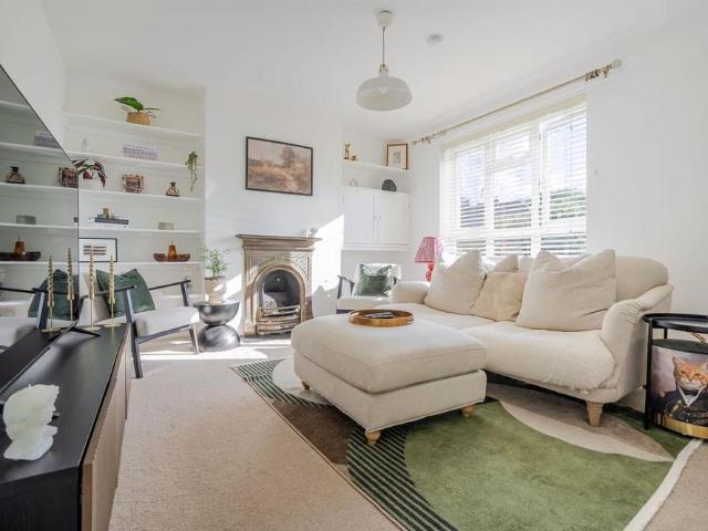 House for rent in Clewer Village, Windsor