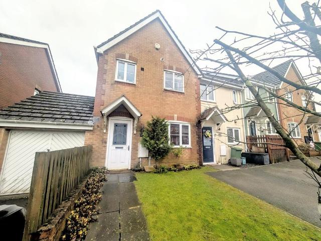 House for rent in Bryncae, Wales