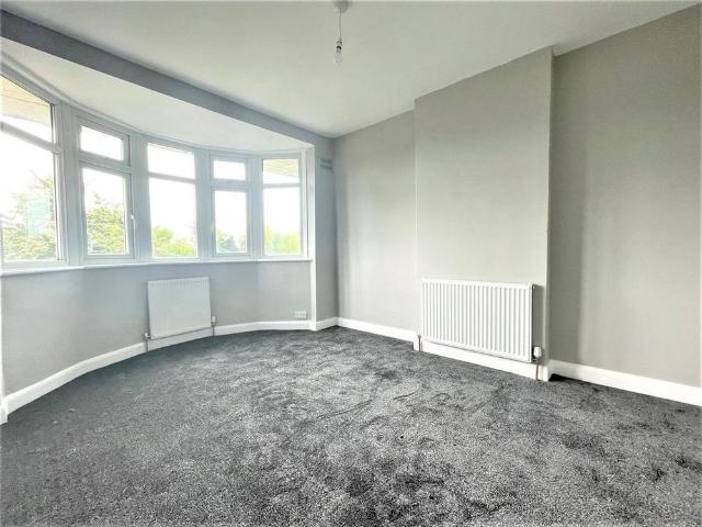 House for rent in Blackfen, Greater London