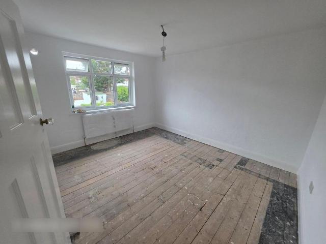 House for rent in Kingsbury, Greater London