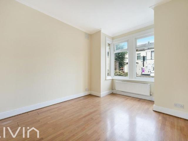 House for rent in London Borough of Croydon, Greater London