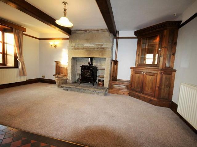 House for rent in The Haulgh, Lee Bank