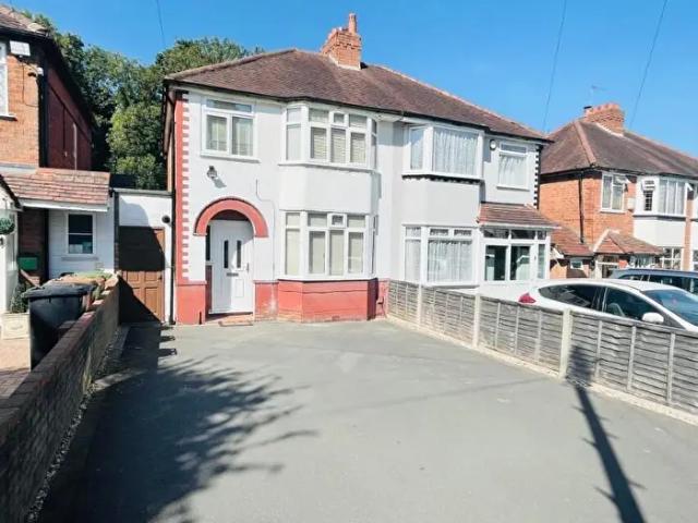 Apartment for rent in Haslucks Green, Solihull