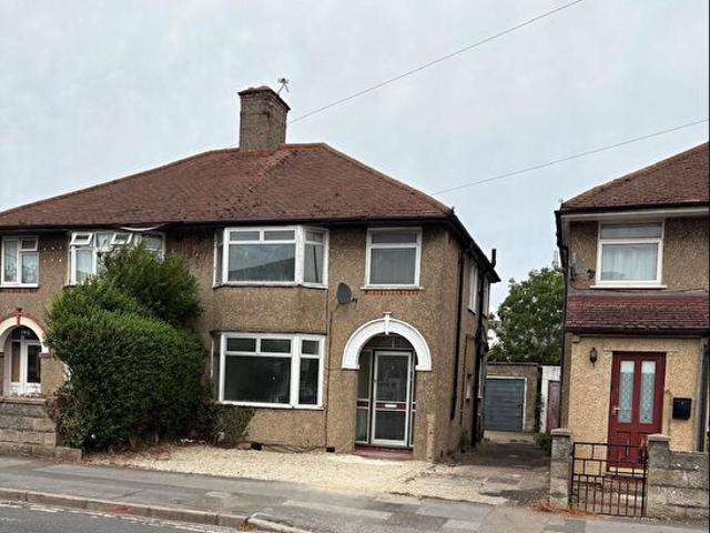 Apartment for rent in Cowley Airfield, The Slade