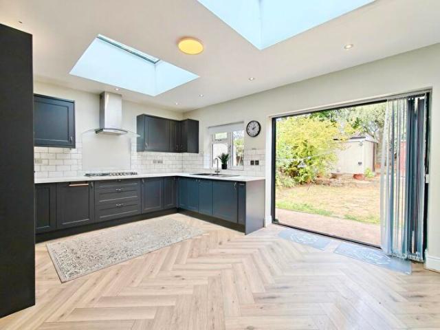 Apartment for rent in Moor End Green, Gravelly Hill