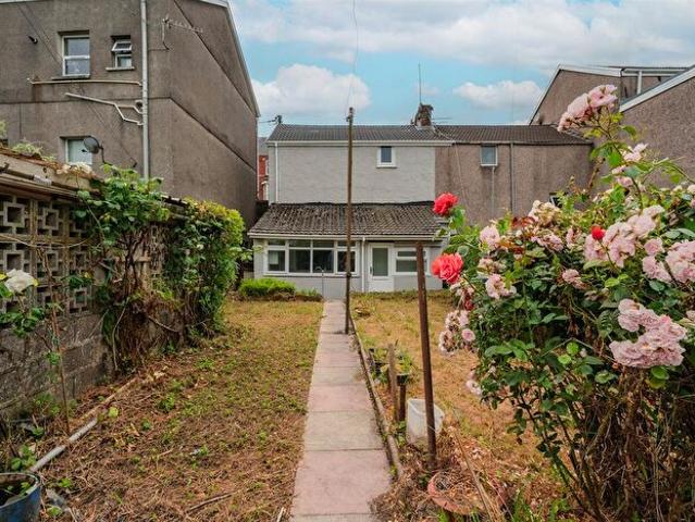 Apartment for rent in Maesteg