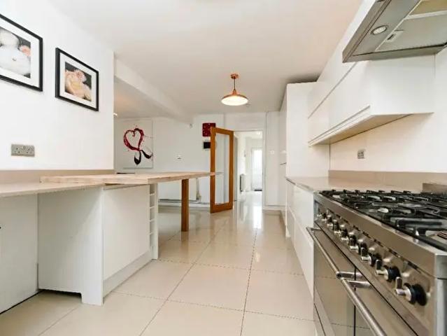 Apartment for rent in Treharris, Edwardsville