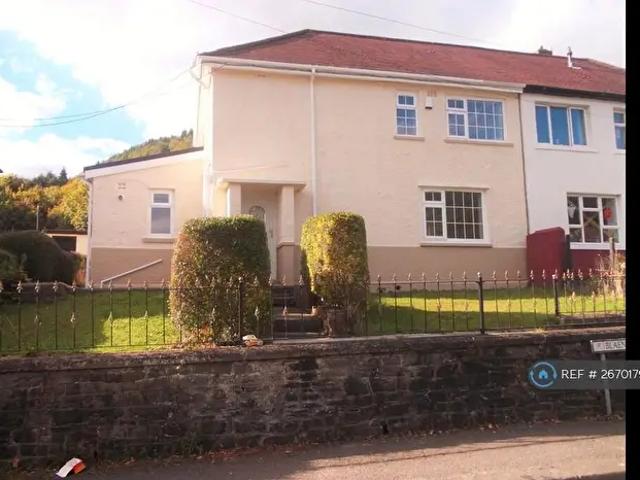 Apartment for rent in Treherbert, Blaenrhondda
