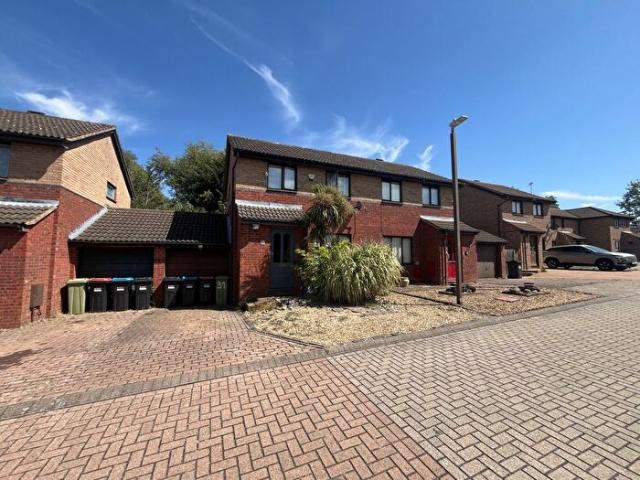 Apartment for rent in Shenley Brook End, Milton Keynes