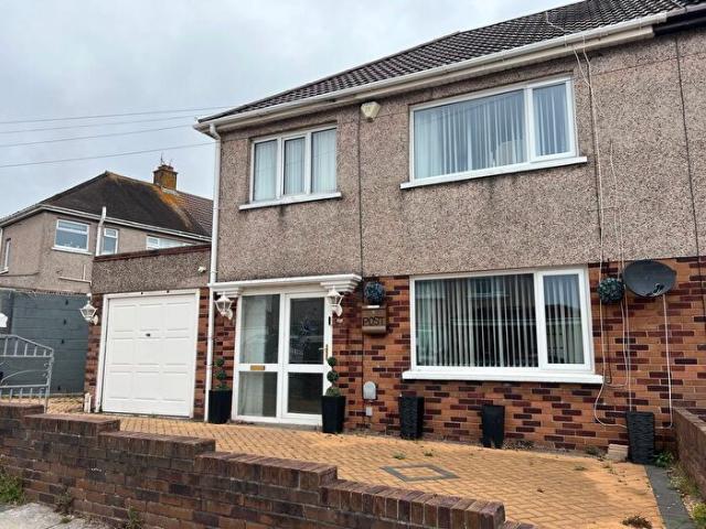 Apartment for rent in Porthcawl, Nottage