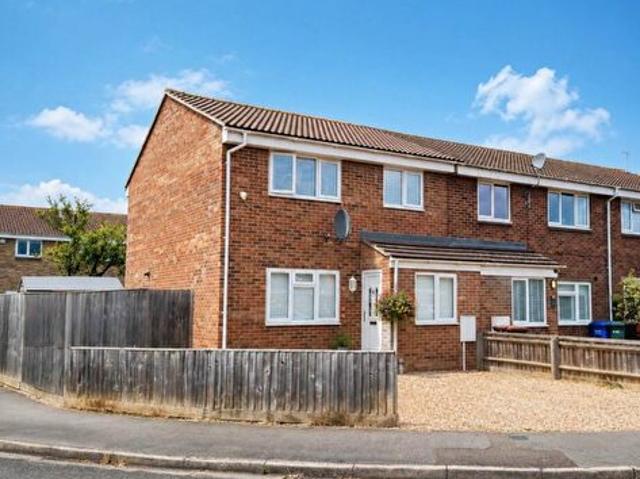 Apartment for rent in Glory Farm, Evershot