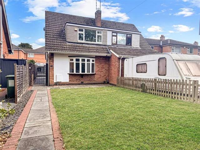 Apartment for rent in Whetstone, Pinfold