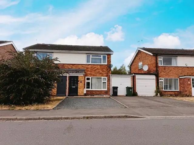 Apartment for rent in Elmfield, Leicestershire