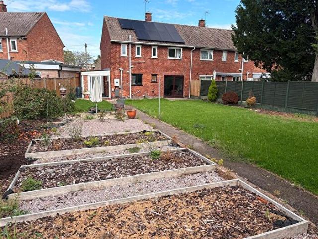 Apartment for rent in Elmfield, Leicestershire