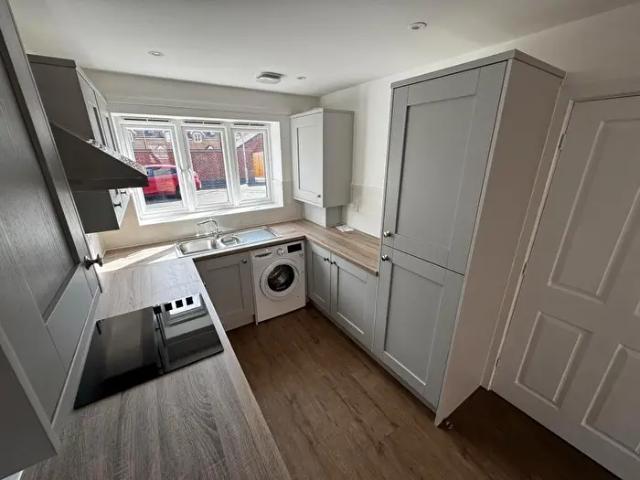 Apartment for rent in Priors Hall Park, Weldon