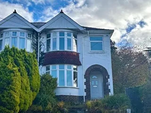 Apartment for rent in Faerdre, Clydach