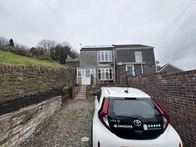 Apartment for rent in Morriston, Swansea