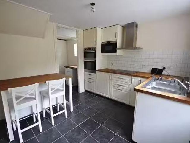 House for rent in Newport