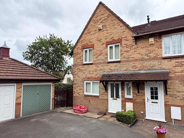 Apartment for rent in Nangreaves, Wales