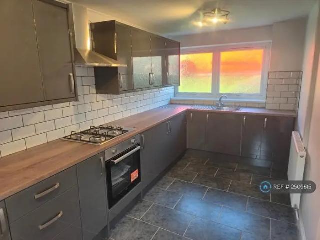 Apartment for rent in Glyncoch, Ynysybwl