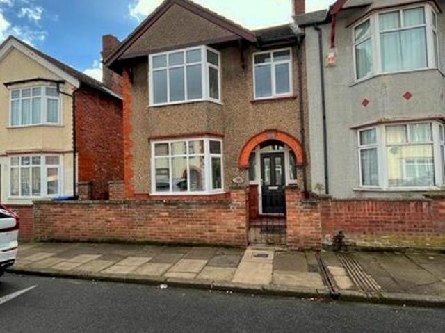 Apartment for rent in Far Cotton and Delapre, Far Cotton