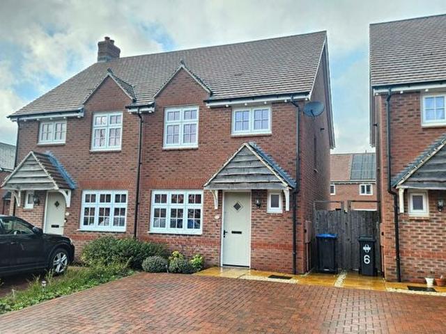 Apartment for rent in Houlton, New Bilton