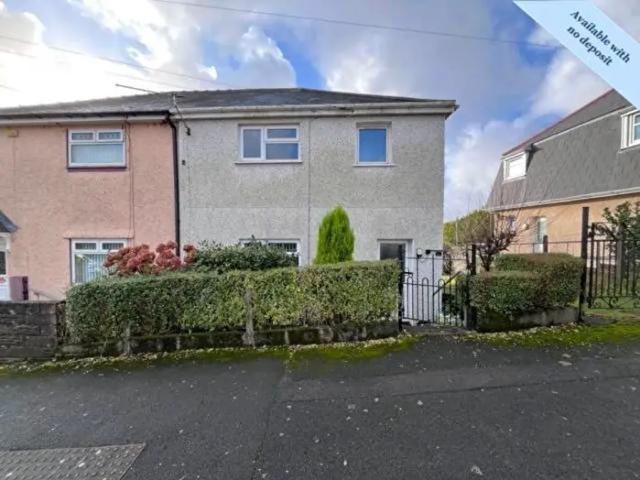 Apartment for rent in Mayhill, Swansea