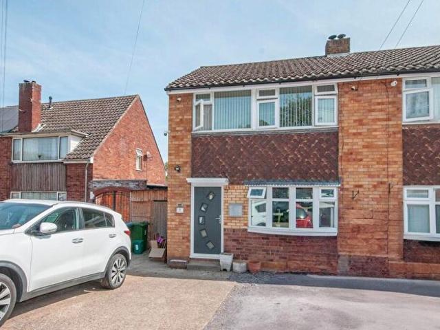 Apartment for rent in Overslade, New Bilton