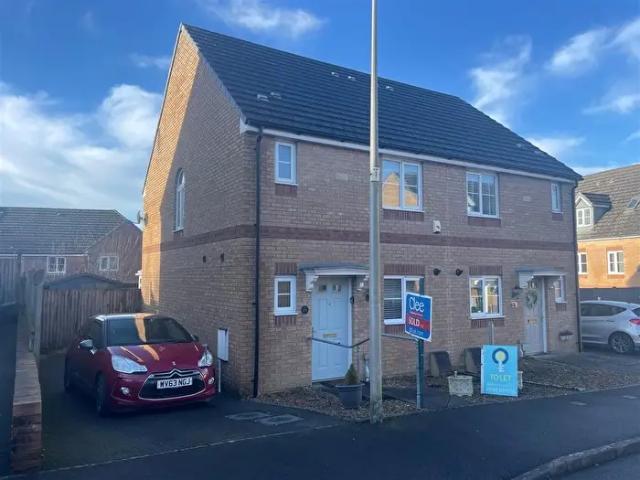 Apartment for rent in Betws, Pontaman