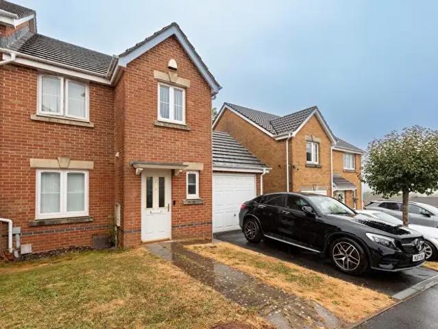 Apartment for rent in Llanharry