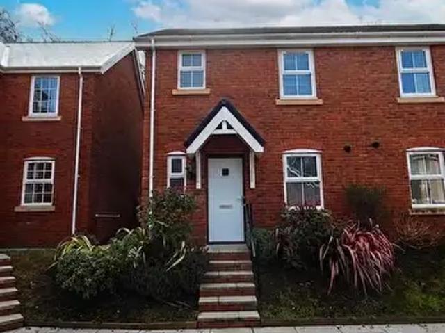 Apartment for rent in Glynneath, Pontwalby
