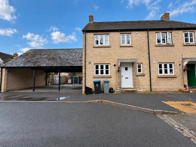 Apartment for rent in Cogges, West Oxfordshire