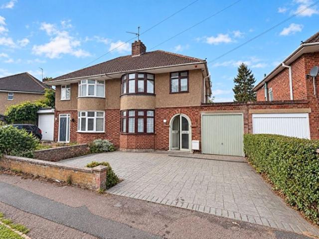 Apartment for rent in Westone, Northampton