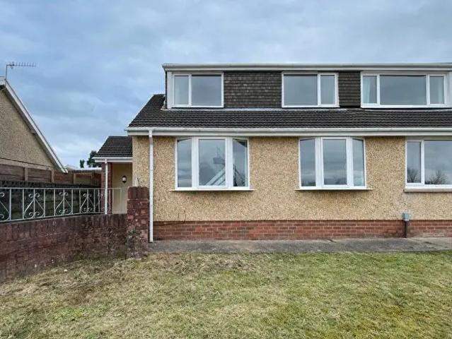 Apartment for rent in Llansamlet, Tregof