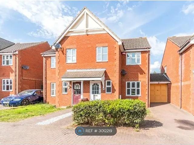 Apartment for rent in Shenley Brook End, Milton Keynes